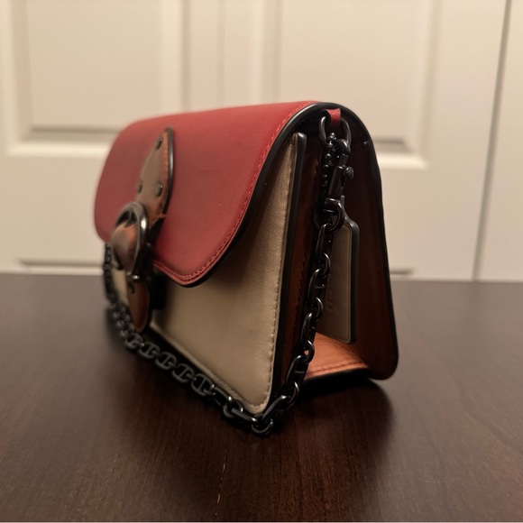 Coach Beat Crossbody Clutch In Colorblock - pewter / red sand ivory multi - Picture 4 of 12